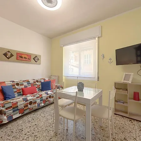 Апартаменты Elegant House - Centro - 400mt Dal Mare *