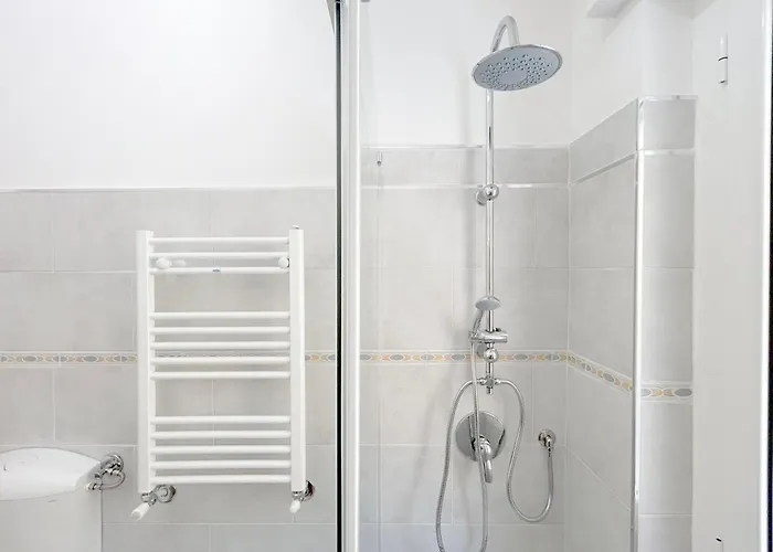 Elegant House - Centro - 400mt Dal Mare Ventimiglia