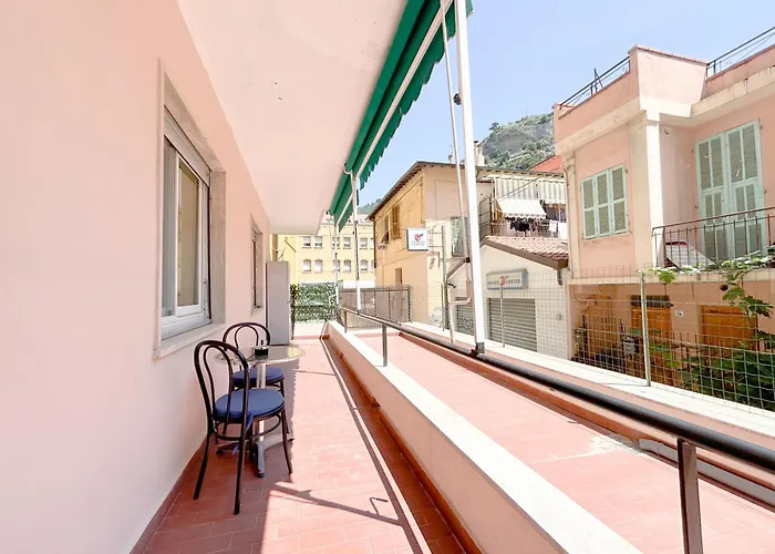 Elegant House - Centro - 400mt Dal Mare * Ventimiglia