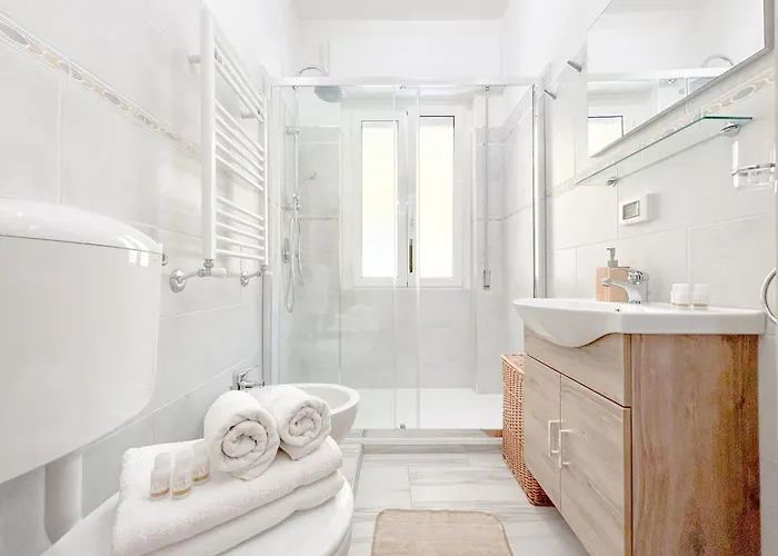 Elegant House - Centro - 400mt Dal Mare Appartement Ventimiglia